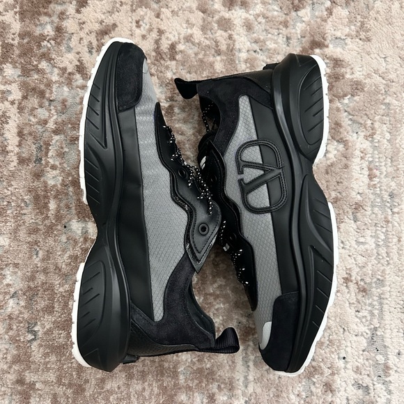 Women’s Valentino Garavani Womens Shegoes Sneakers - Picture 6 of 6